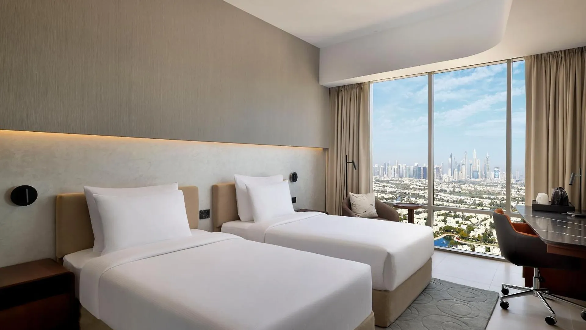 Hotel Local Dubai At Jumeirah Village Triangle