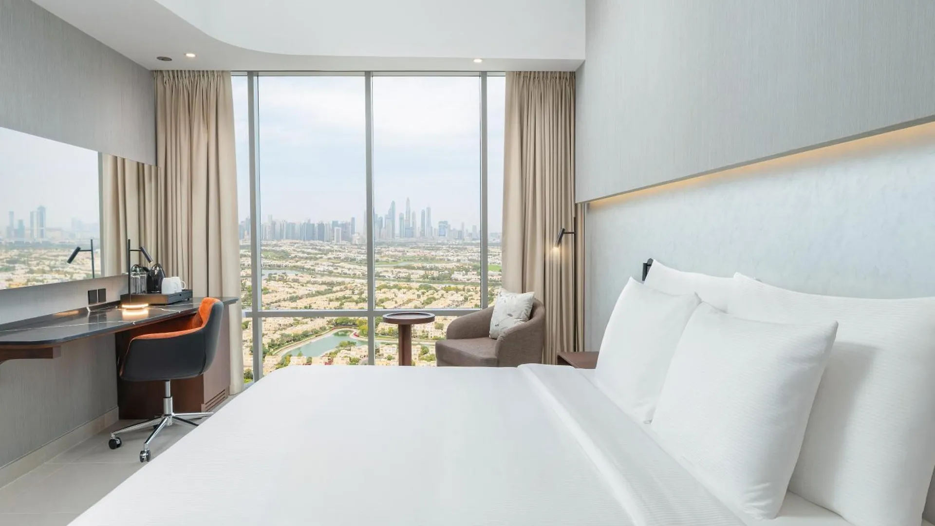 Hotel Local Dubai At Jumeirah Village Triangle